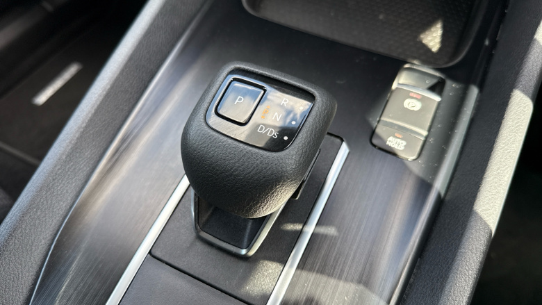 Nissan Qashqai 1.3 DiG-T MH 158 Acenta Premium 5dr Xtronic Petrol Hatchback